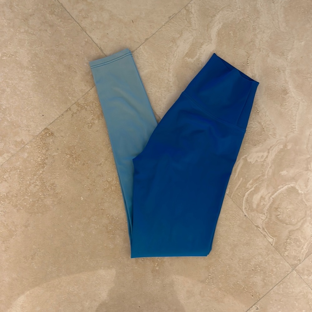beach riot ombre blue leggings